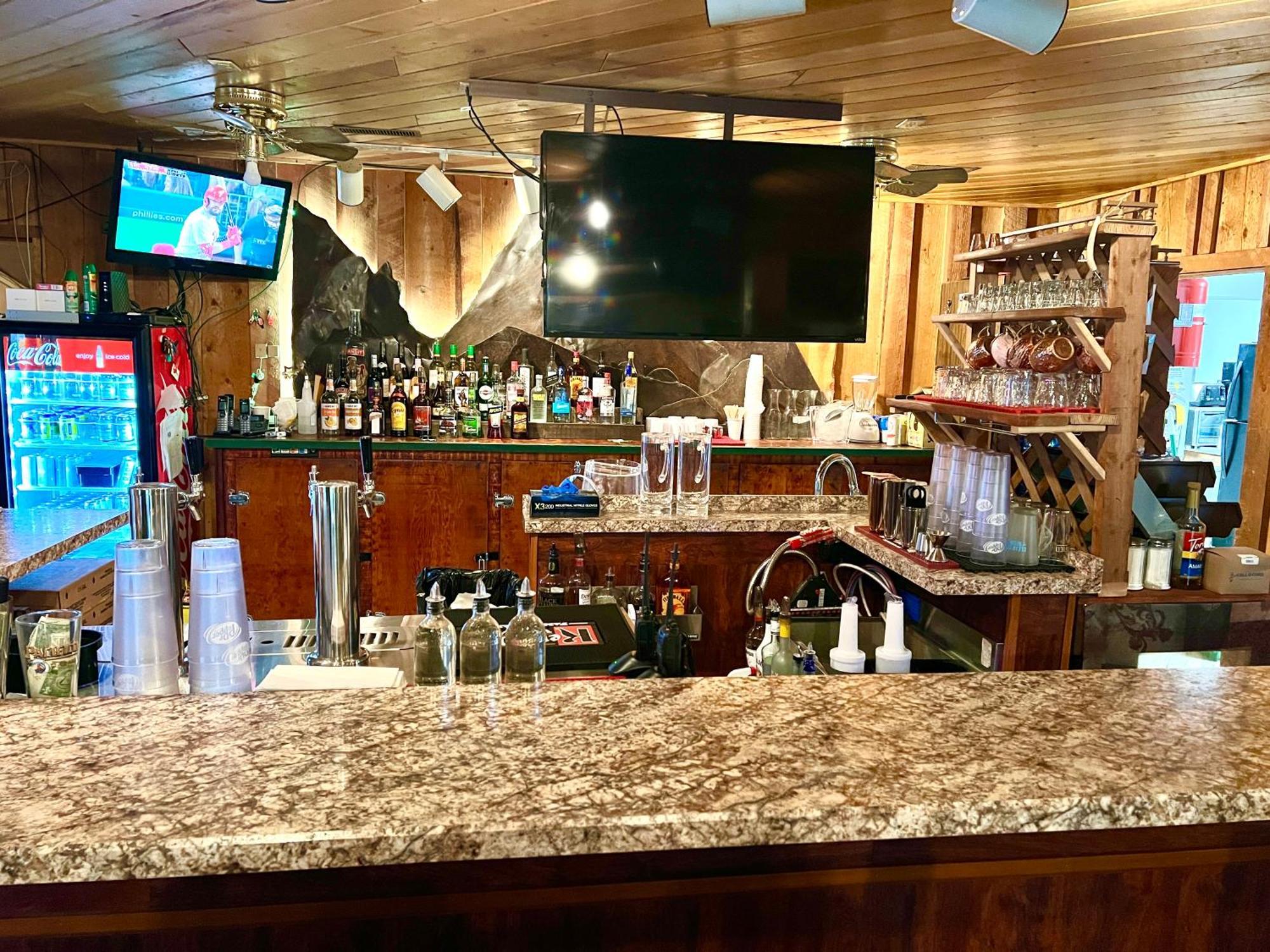 Triple G'S Resort - Cabin 8 Pinnacle Bagian luar foto