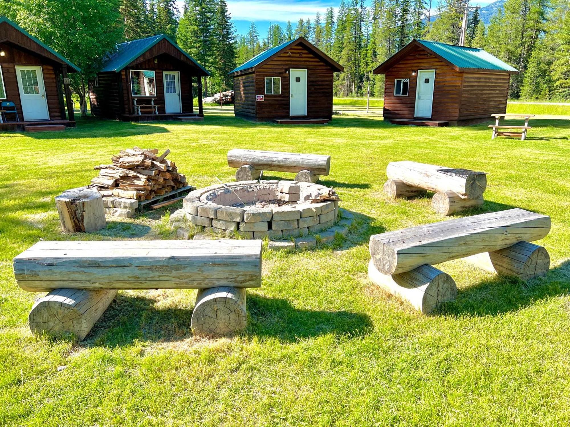 Triple G'S Resort - Cabin 8 Pinnacle Bagian luar foto